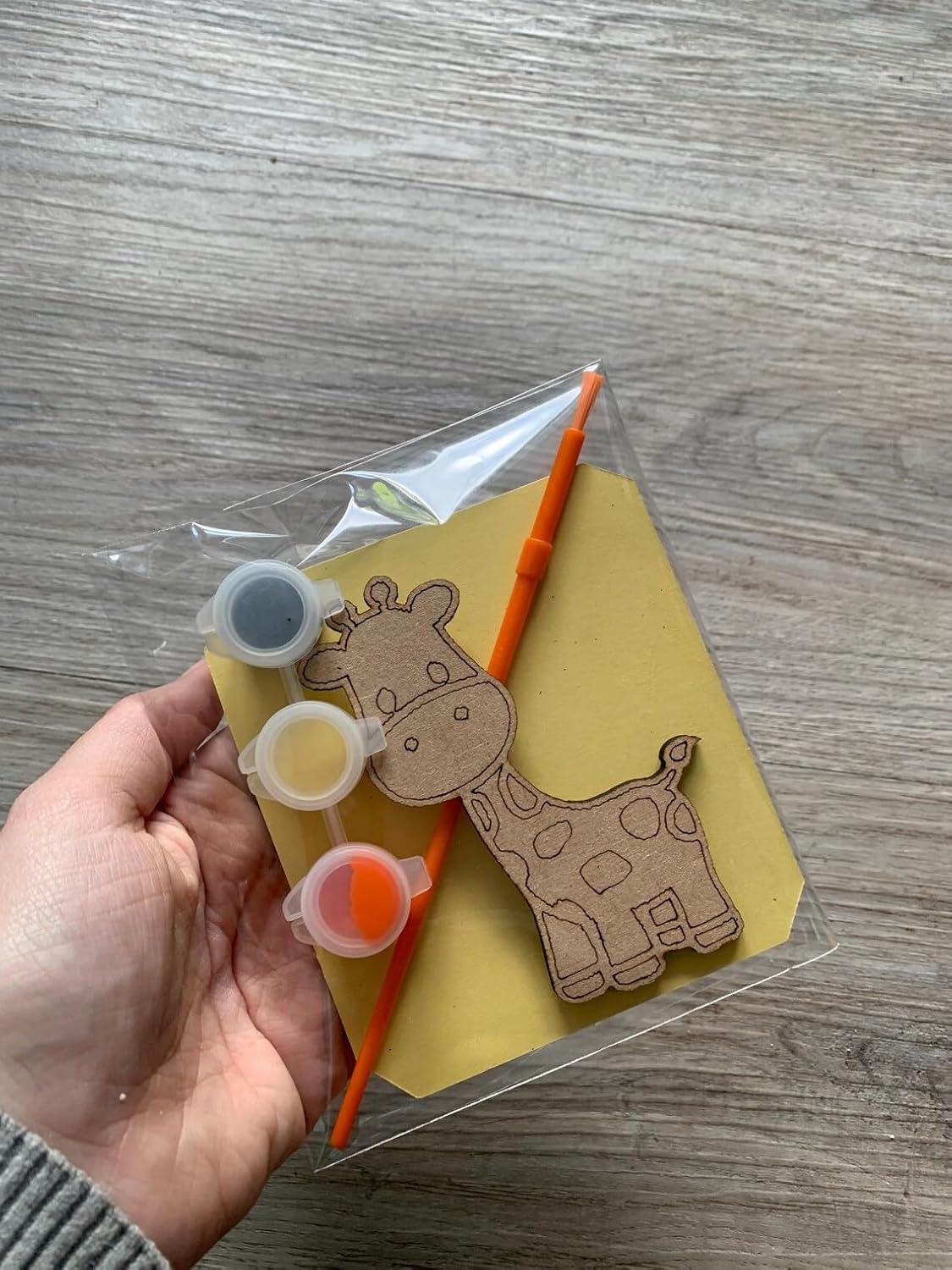 Animal Painting Kit for Kids | 4 Inch Wooden MDF Jungle Animal Cutouts with Paint & Brush | DIY Craft Kit (Lion & Giraffe)