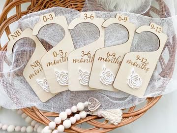 5 Pcs Wooden Baby Closet Dividers Hangers for Clothes - Floral Engraved Wardrobe Size Organizers for Newborn to 12 Months - Nursery Room Decor for Baby Girls & Boys - 6 Inch MDF Tags