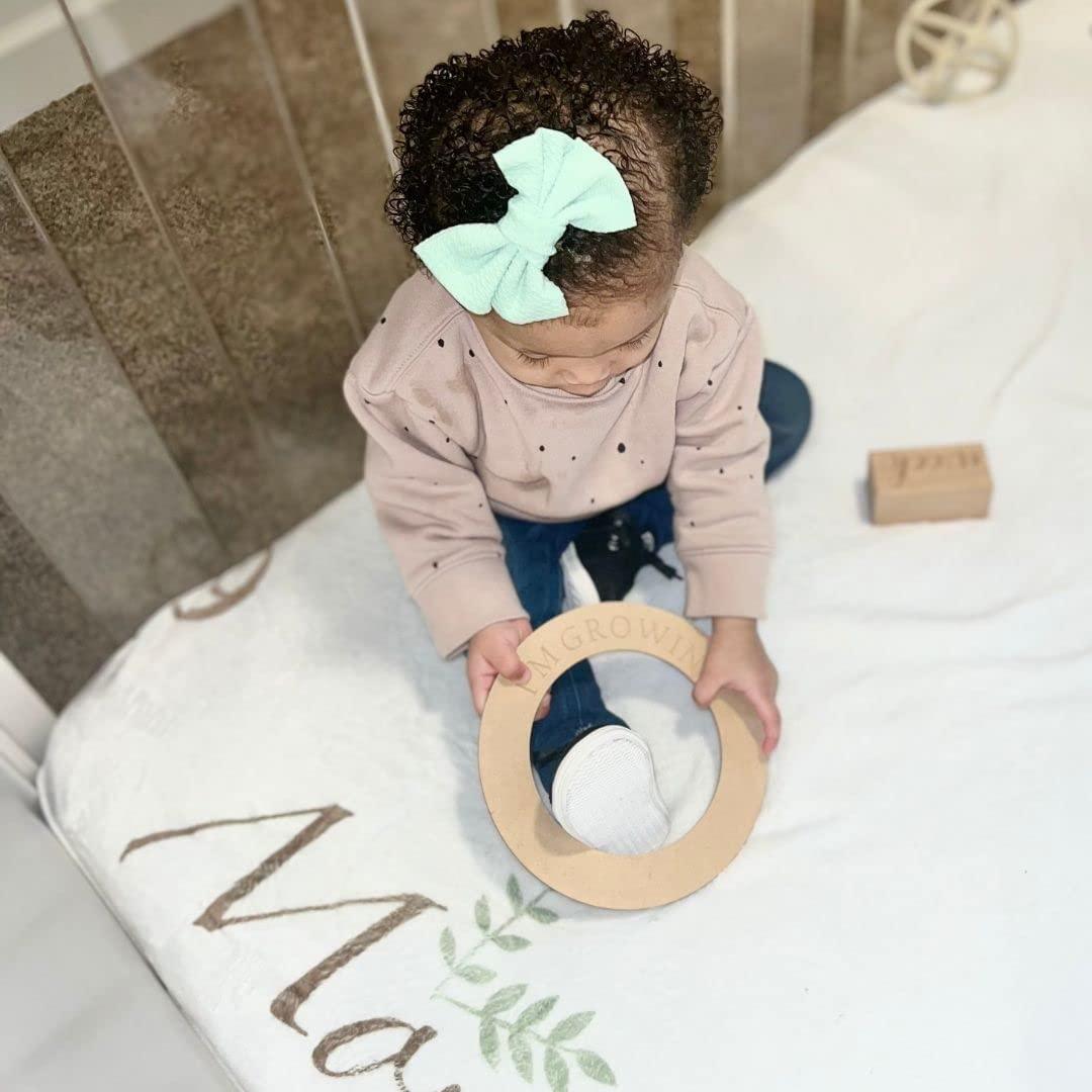 Haoser Round Ring Design Baby Monthly Milestone, Wooden Ring Age Marker Reusable and is Ideal for a Gifting.Baby Milestone Props - Haoser