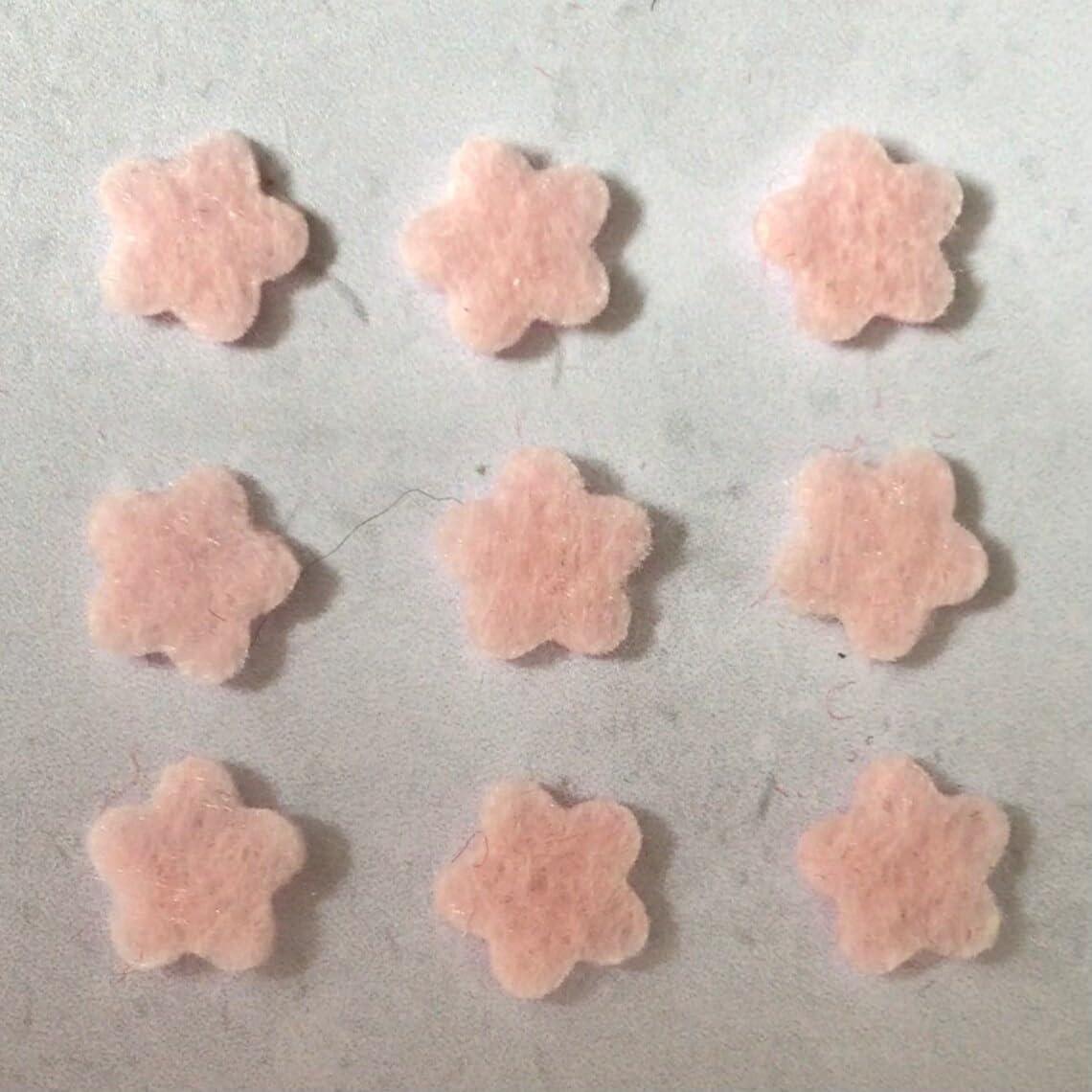 Haoser Pink Mini Felt Blossom Die Cut Felt Fabric -40 pc
