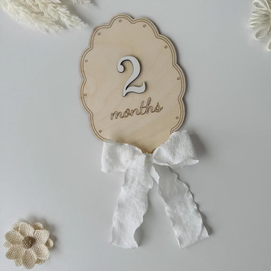 Set of 2 Wooden Monthly Milestone Plaques for Babies – Interchangeable Acrylic Numbers with Ribbon Bows