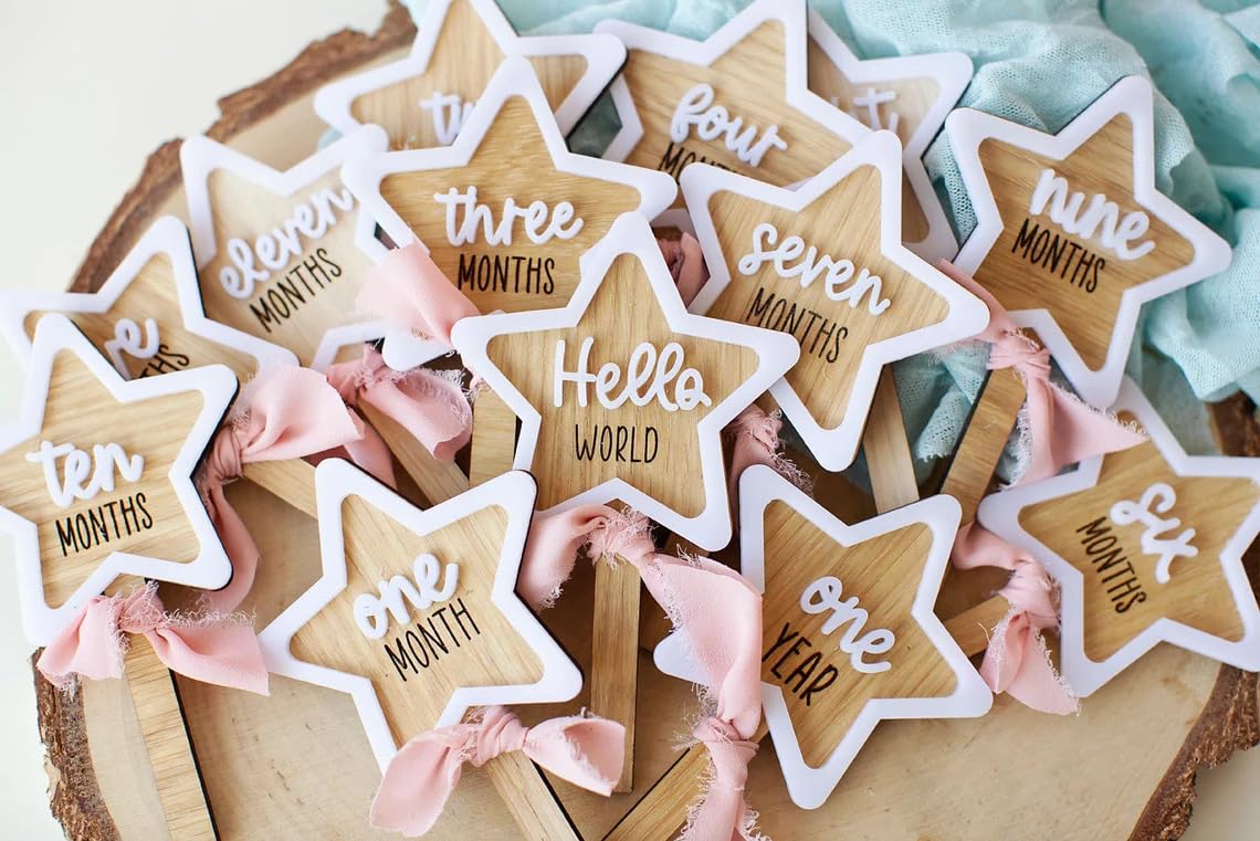 Set of 2 Wooden Moon Star Baby Milestone Discs | Boho Daisy Flower Monthly Milestone Marker | Baby Photo Prop (5.8x5.8 Inch)