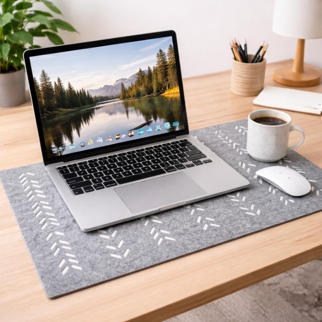 Set of 4 Grey Felt Placemats | Chevron Pattern Rectangle Dining Table Mats