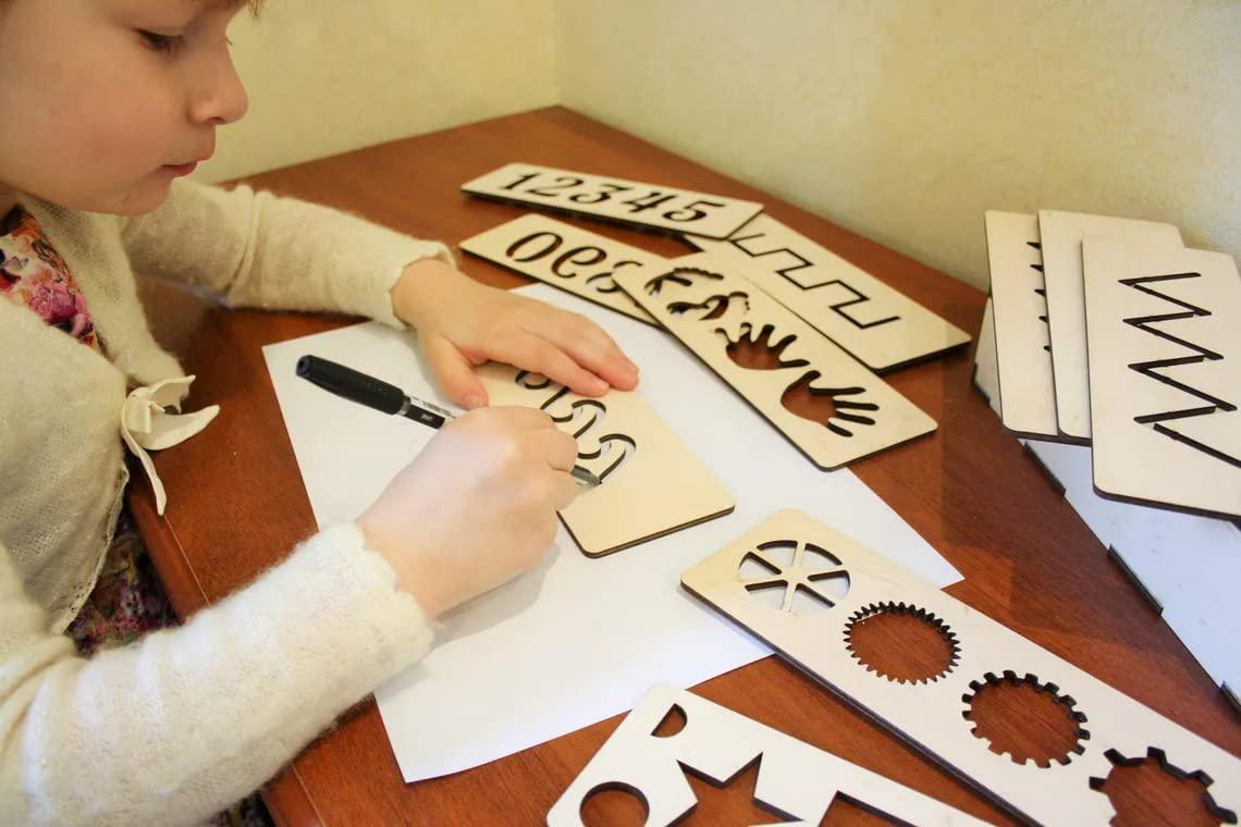 Haoser Wooden Stencils Set, Montessori Educational Toy, A Set of 10 tracing Tiles, Montessori Pattern Tracing, Pre-Writing and Motor Skills - Haoser