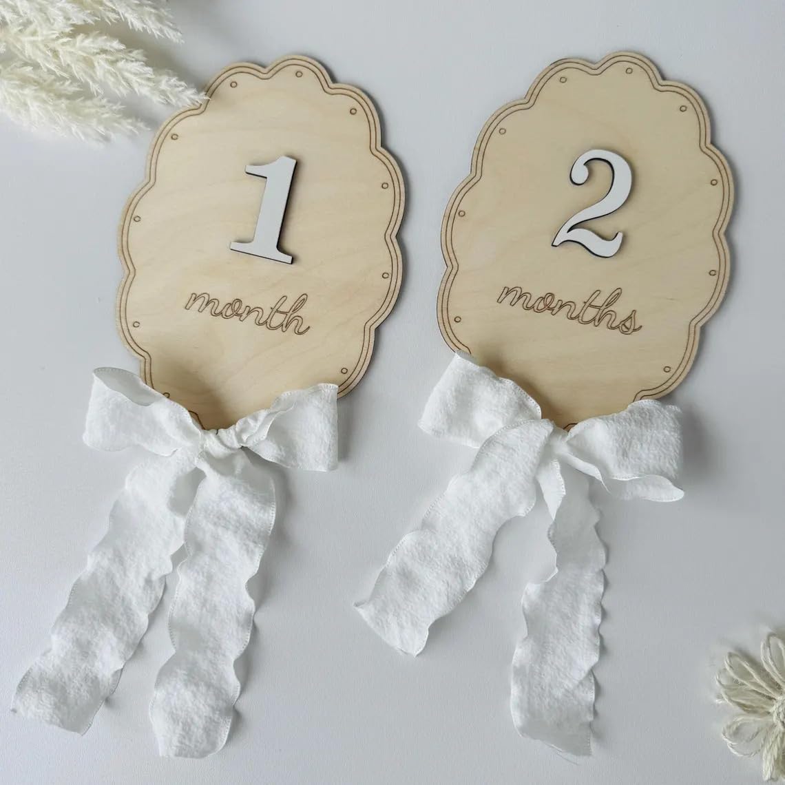 Set of 2 Wooden Monthly Milestone Plaques for Babies – Interchangeable Acrylic Numbers with Ribbon Bows