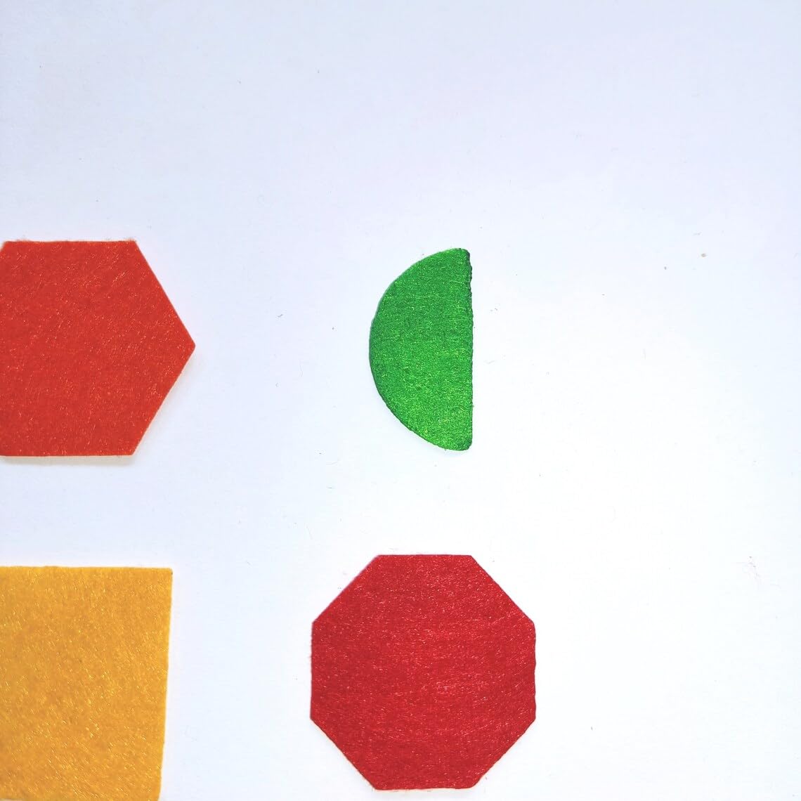Pack of 24 Felt Geometric Shapes – 3cm Die Cut Shapes for Sewing, DIY Crafts