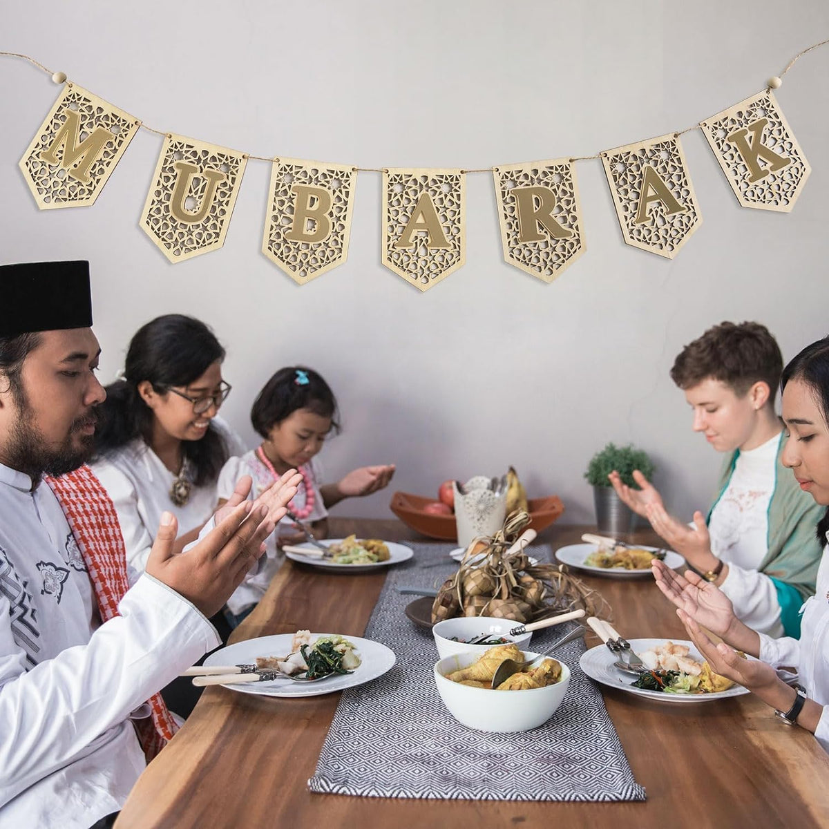 Haoser Ramadan Mubarak Banner Decorations for Home 2024 Black Eid Wooden Sign Ramadan Kareem Wood Garland Islamic Muslim Mosque Door Fireplace Hanging Decor Ramadan Gifts(Only Mubarak Banner)