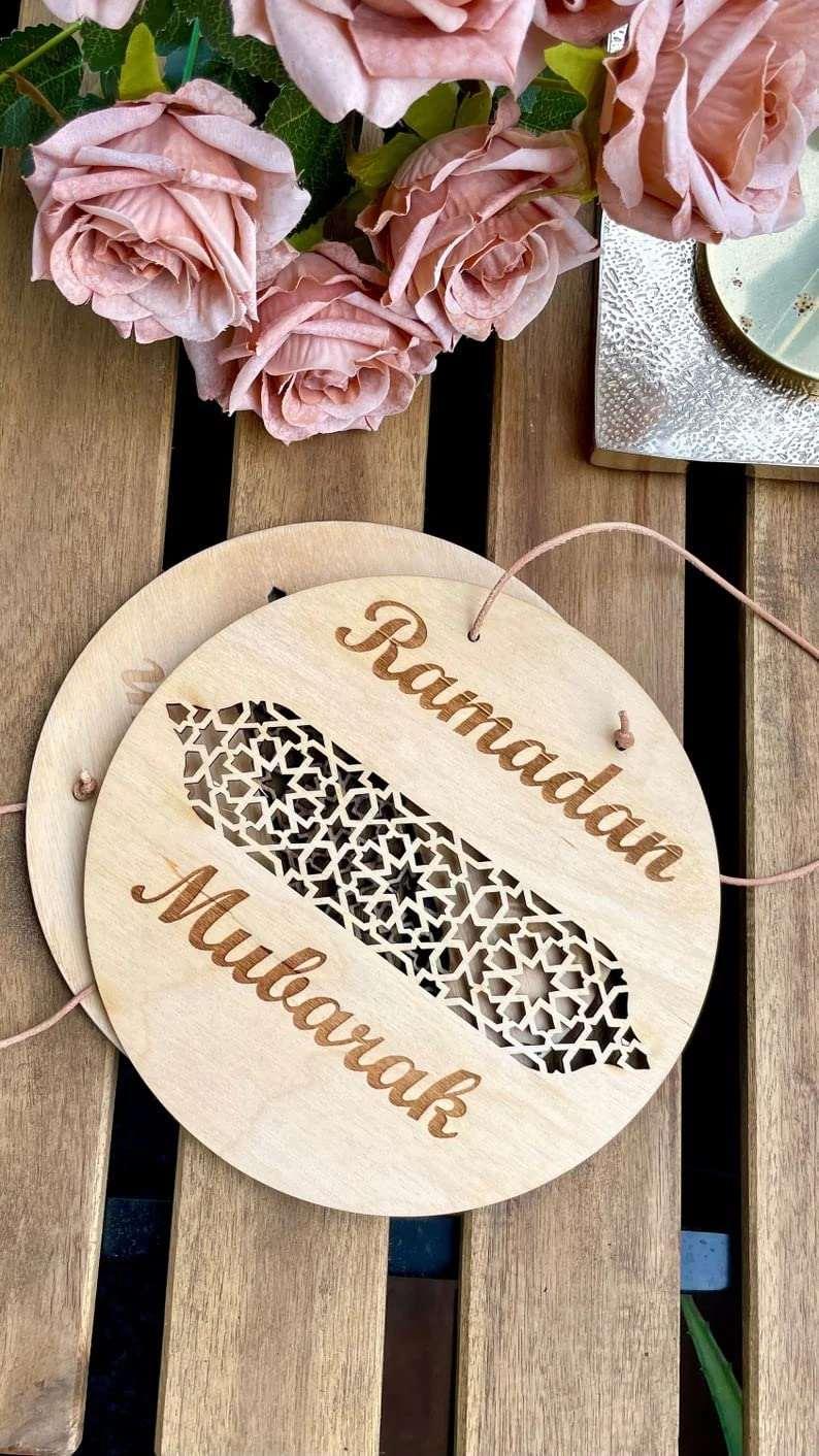 Haoser 2 Pices Mubarak Decoration- Wooden Ramadan Kareem Door Sign- Round, Door Hanging Sign Islam Mubarak Wood Wall Pendant for Muslim Home Room Happy Ramadan Mubarak Party Supplies - Haoser