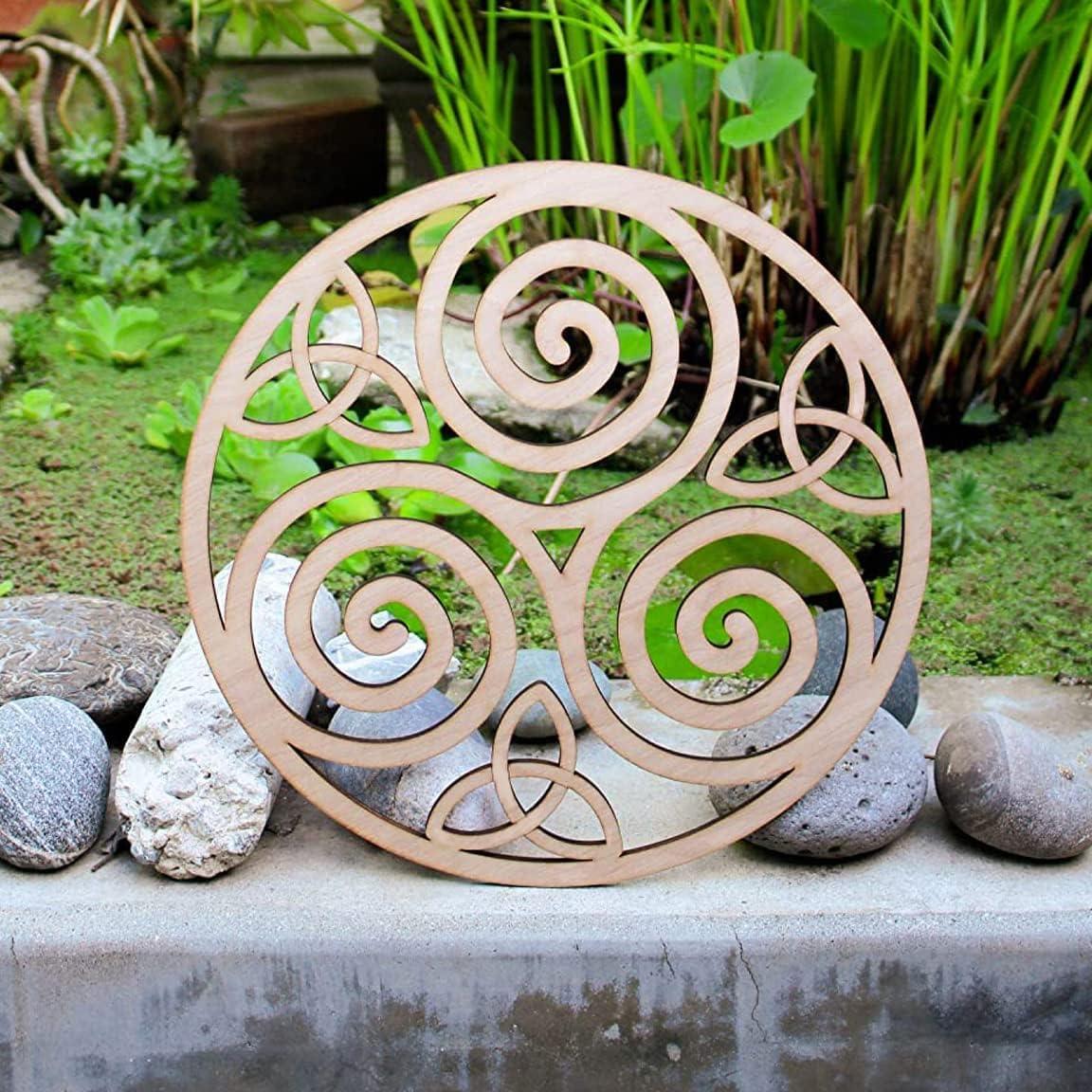 Curious Button Unfinished Wooden 30cm Celtic Design for Wall Decor for Home Decor, Living Room - Haoser