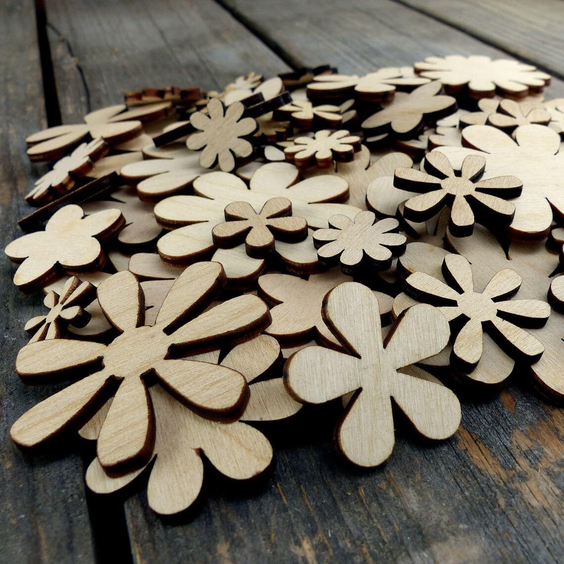 100 Pcs Small Wooden Flower & Daisy Craft Shapes – Unfinished Plywood Cutouts