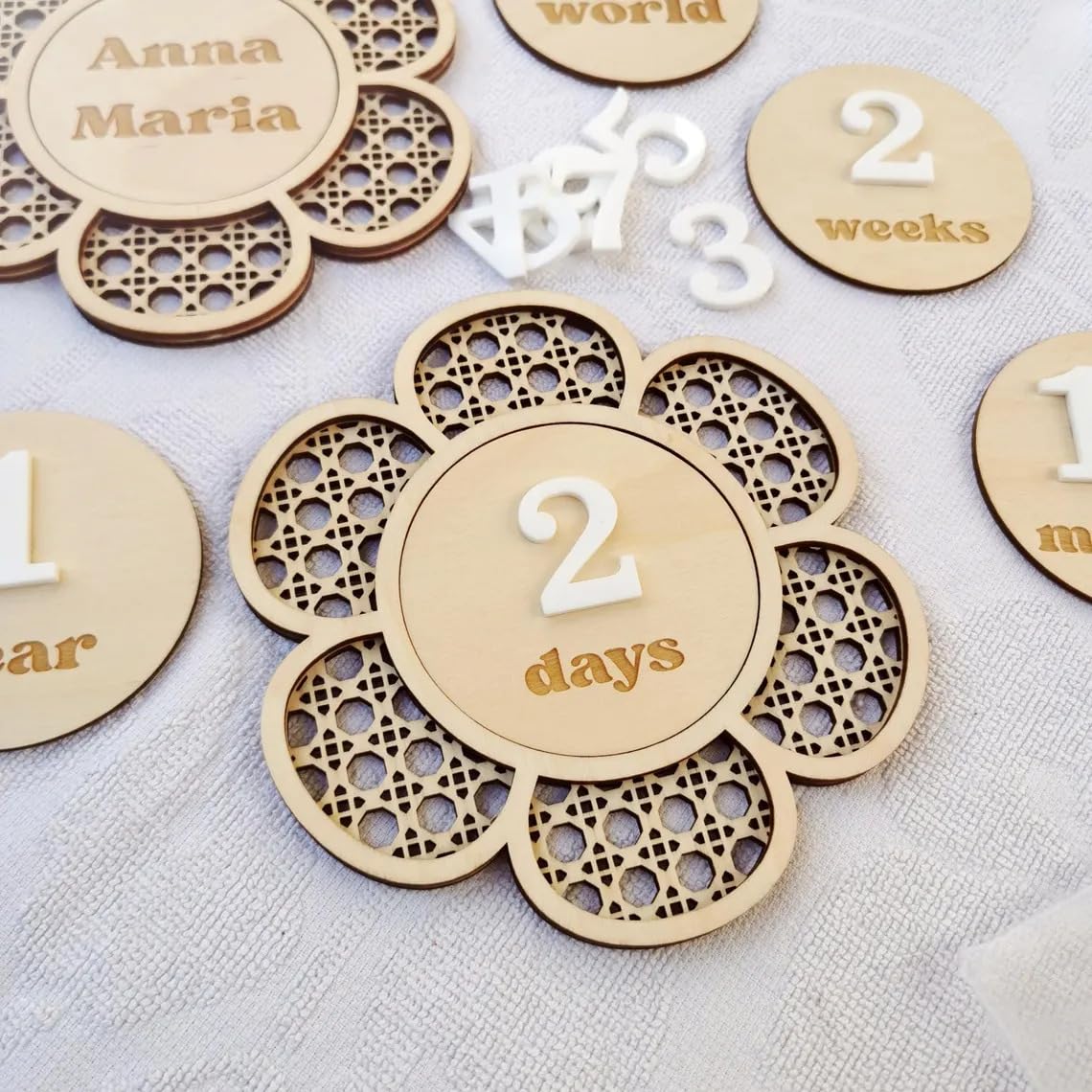 Wooden Rattan Daisy Flower Baby Monthly Milestone Card