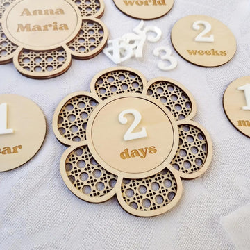 Wooden Rattan Daisy Flower Baby Monthly Milestone Card