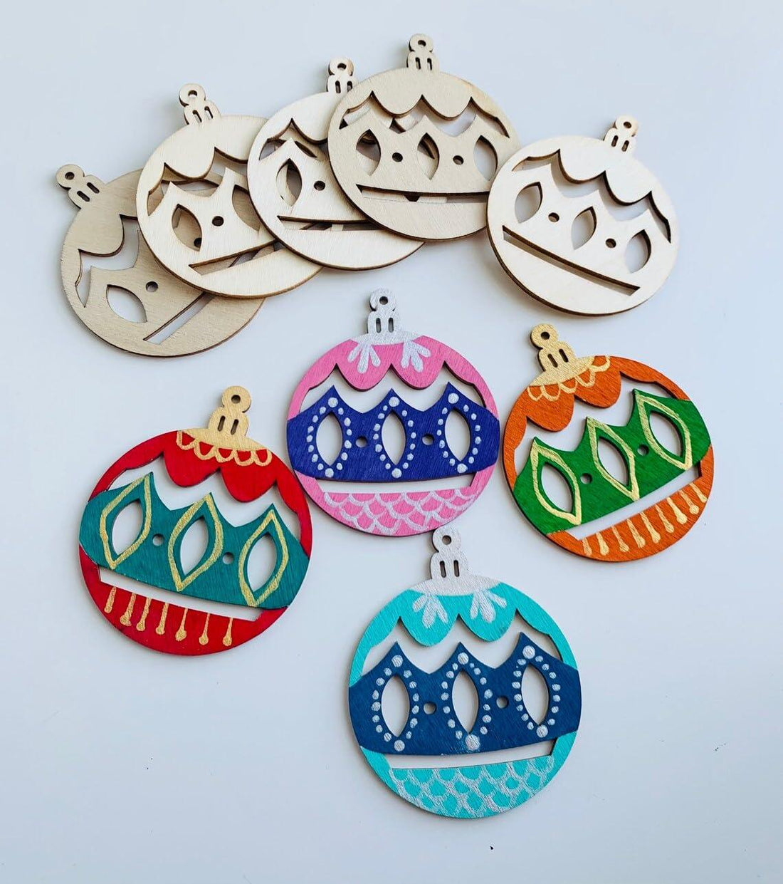 Haoser MDF Decorative Hanging orgnaments for chirtmas Craft, Unfinished Wood Cutouts Christmas Decoration DIY Crafts Wooden Christmas Tree MDF Christmas Ornaments - Haoser