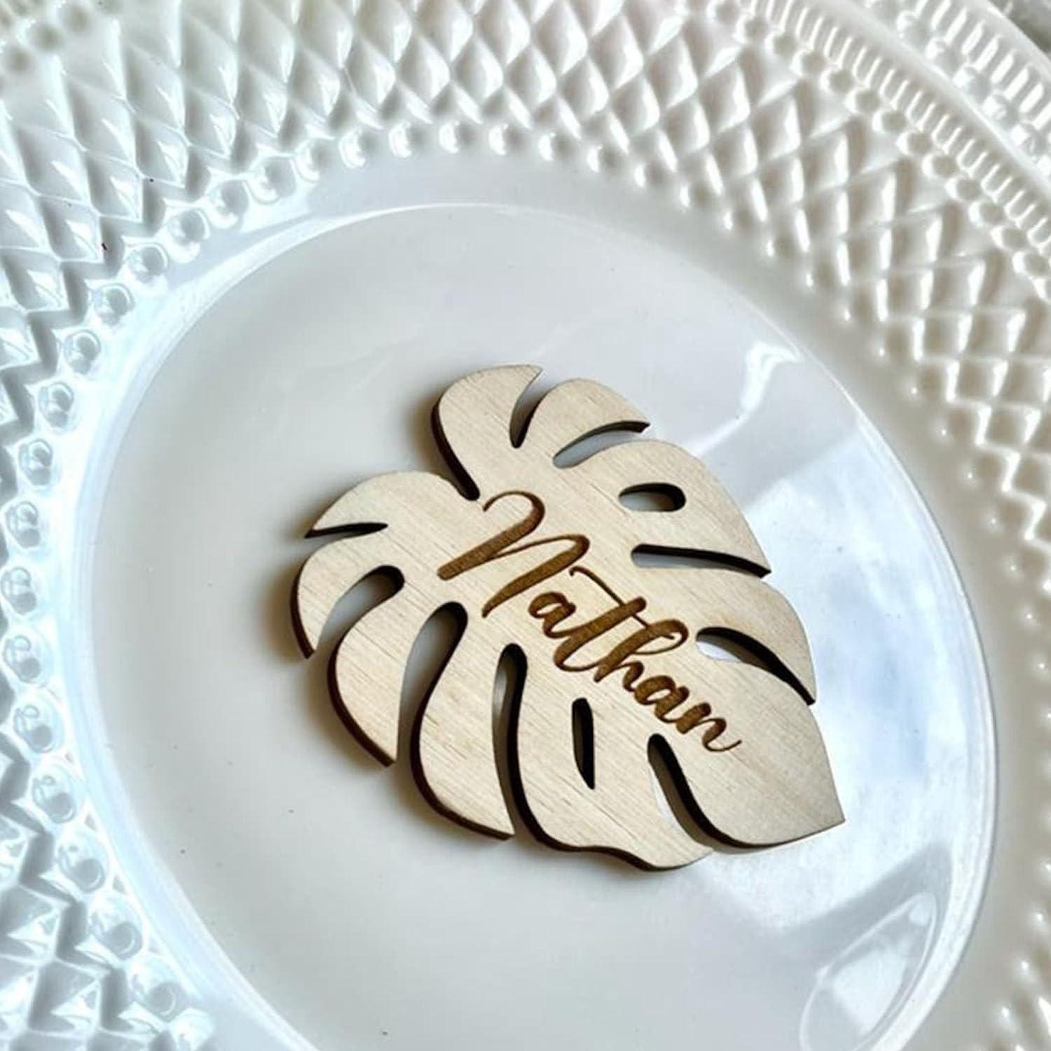 Curious Button Unfinished Wooden Custom Name Leaf Shape Place Card For Gift, MDF 3mm, Birthday Gifts, Tropical Wedding Table Seating Decoration, Customize Name Font (7 cm) - Haoser