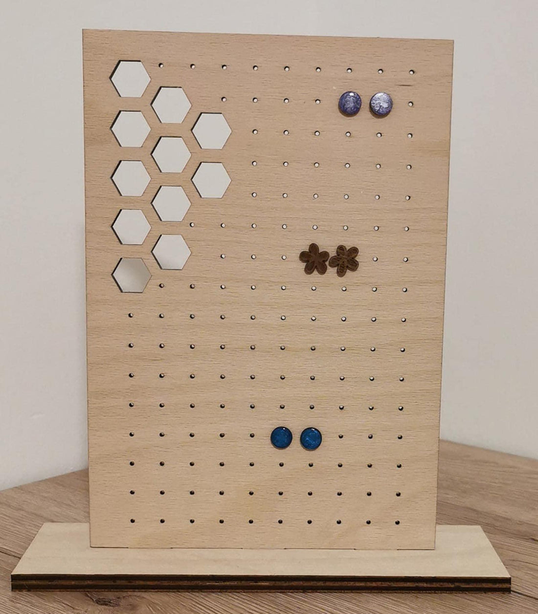 Haoser Wooden Earring Display Stand, Honeycomb Earring Organizer Earring Display Wood Hanging Jewelry Organizer for Stud Earrings (Earring Holder-6) - Haoser