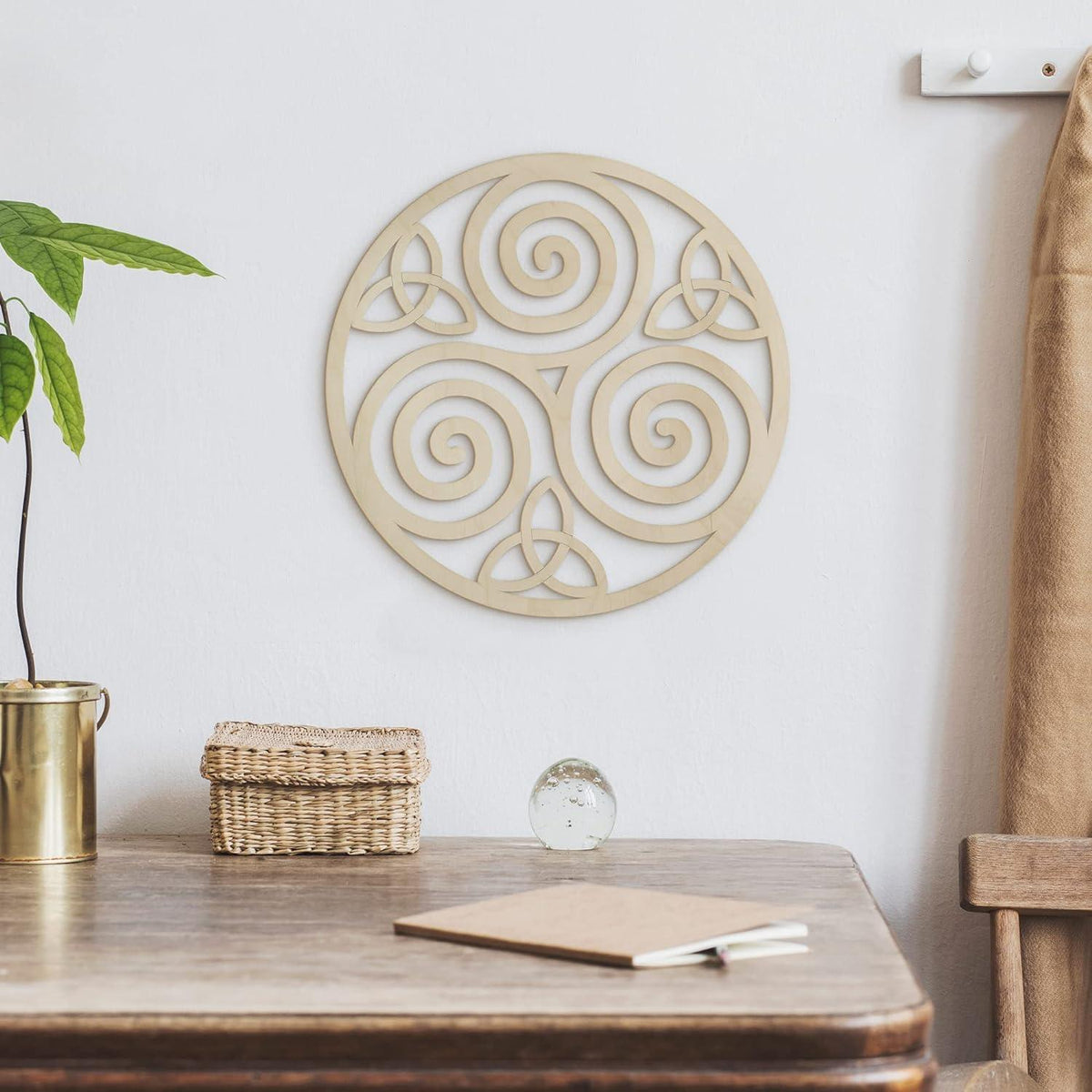 Curious Button Unfinished Wooden 30cm Celtic Design for Wall Decor for Home Decor, Living Room - Haoser