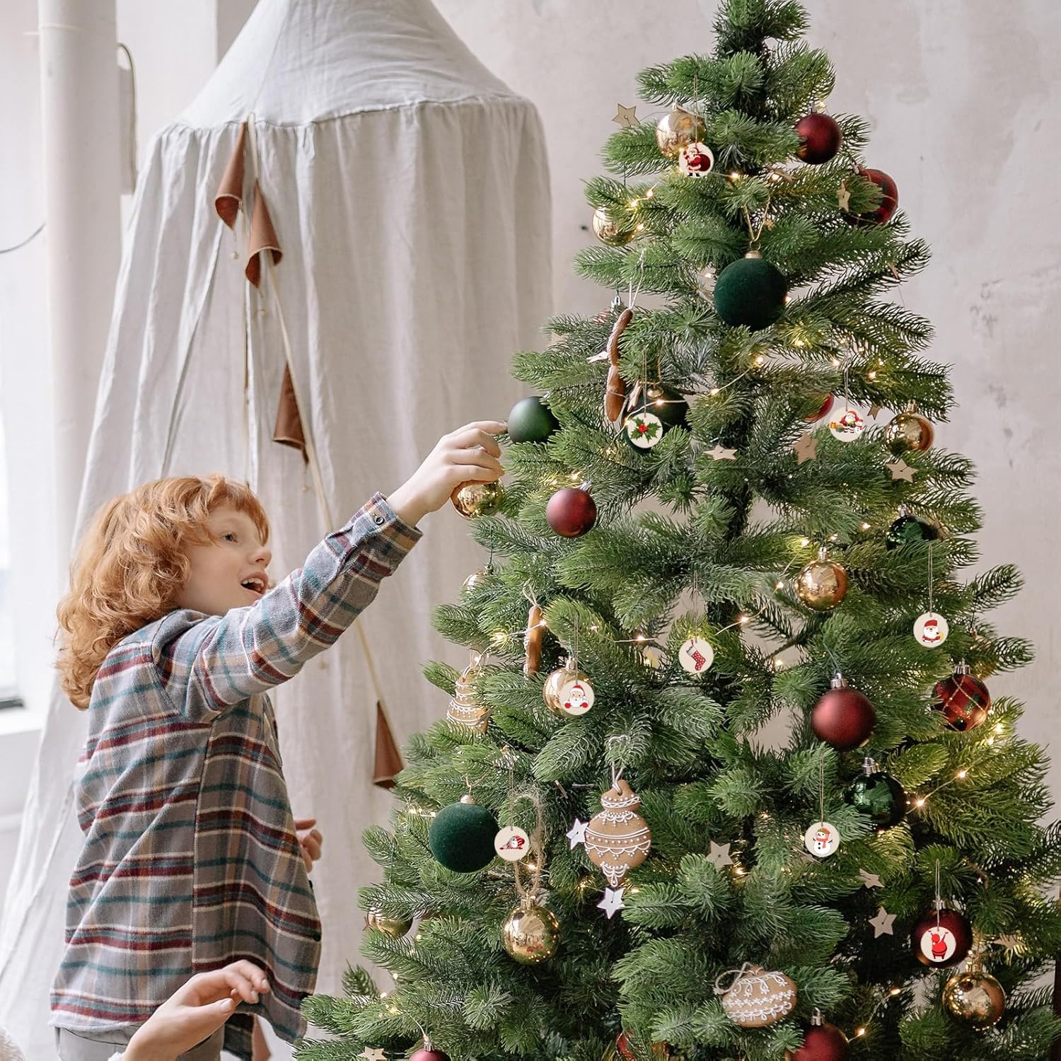 100 Pcs Round Wooden Discs, Unfinished Wood Slices for Crafts Small Wood Slices Blank Natural Wooden Cutout