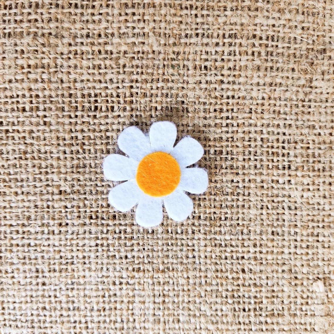 Pack of 25 Felt Daisy Embellishments – Die Cut Flowers for Scrapbooking