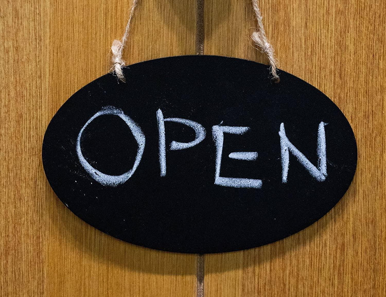 Haoser Pack of 10 Hanging Reusable Oval Chalkboard Signs for Party and Decoration,Chalkboard Sign 5.5 x 3.5 Inch Double Sided Erasable Message Board with Hanging Strings - Haoser