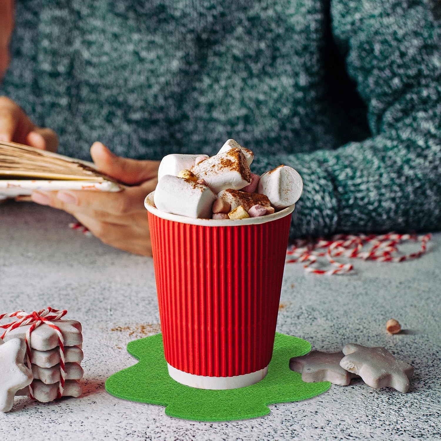 16 Pcs Christmas Tree Felt Coasters – Green Holiday Drink Mats for Tea Coffee Cups, 4 Inch