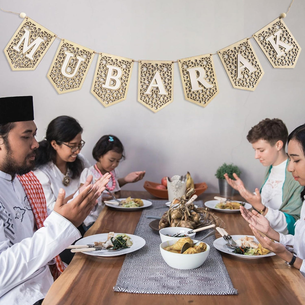 Haoser Ramadan Mubarak Banner Decorations for Home 2024 Black Eid Wooden Sign Ramadan Kareem Wood Garland Islamic Muslim Mosque Door Fireplace Hanging Decor Ramadan Gifts(Only Mubarak Banner)