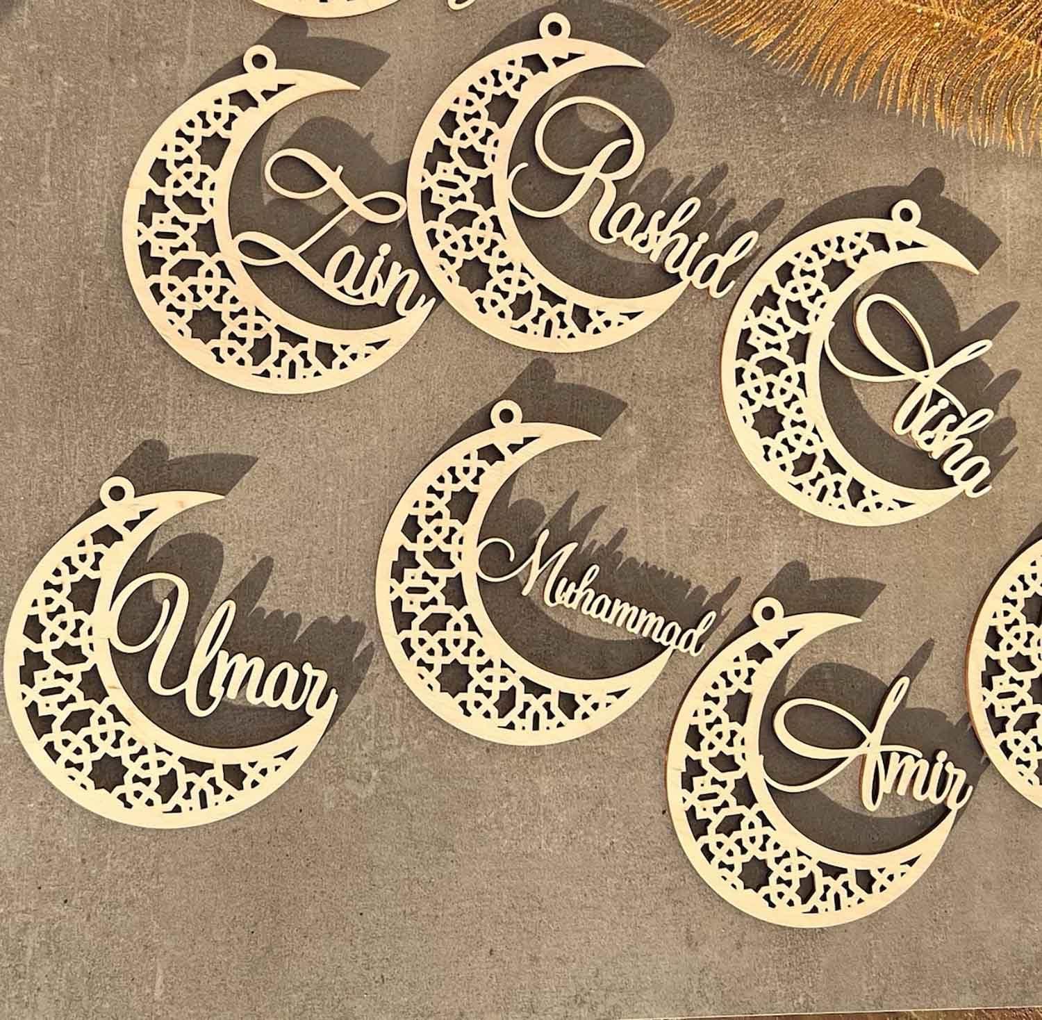 Curious Button Wooden Ramadan Moon Custom Name Eid decors, Mubarak sign, Ramadan sign, Eid Moon Custom Text Ramadan Gift (25cm) - Haoser
