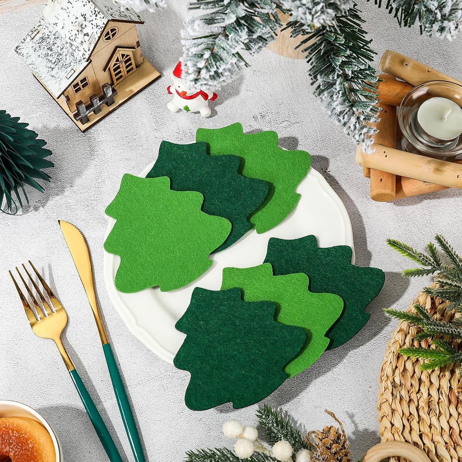 16 Pcs Christmas Tree Felt Coasters – Green Holiday Drink Mats for Tea Coffee Cups, 4 Inch