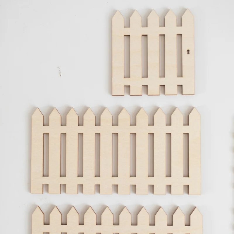 MDF Wooden Picket Fence Cutout for Crafts – 6x12 Inch Unfinished DIY Fence Shape, Wall Decor, School Projects, Painting, Home Decoration