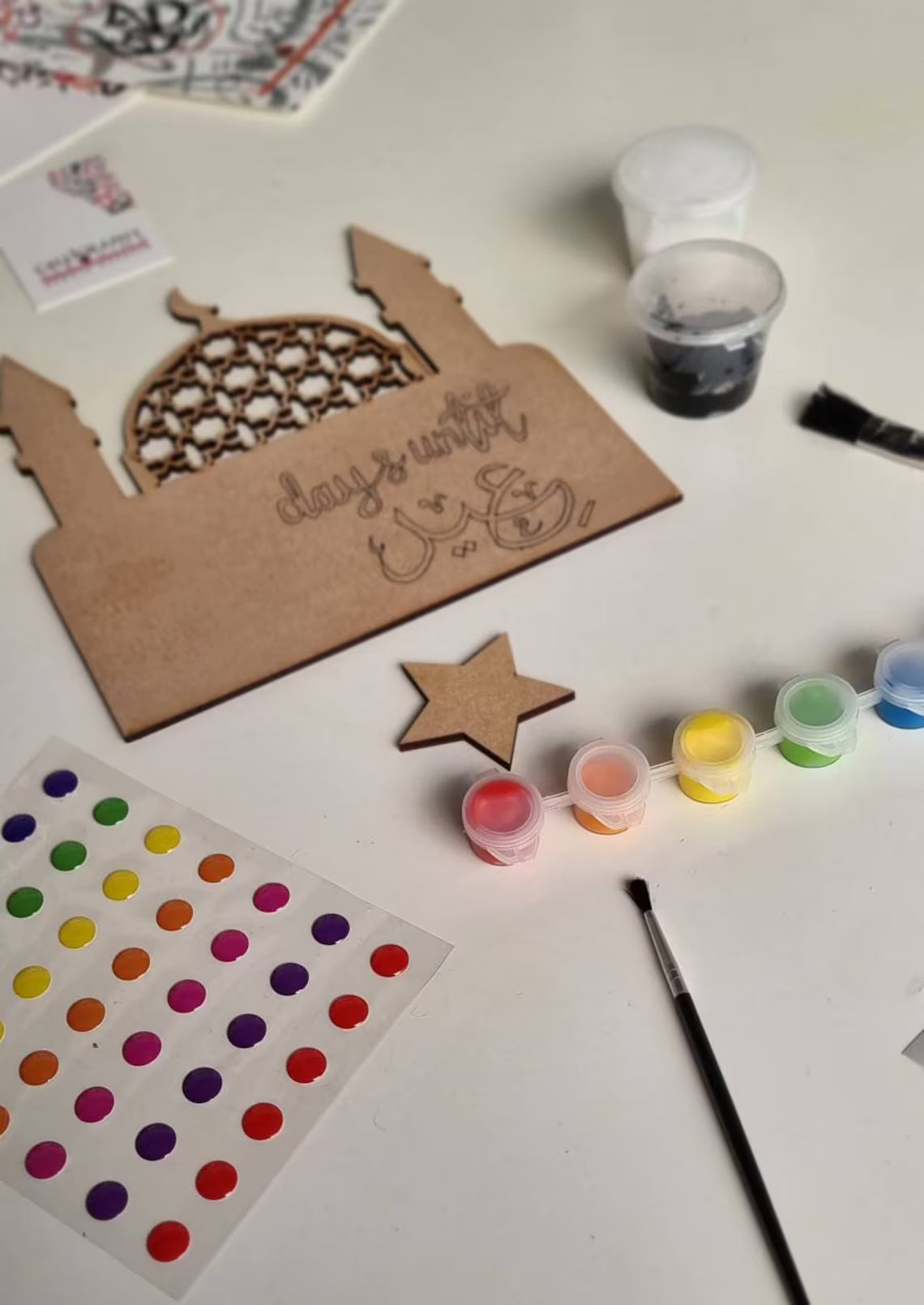 Curious Button Pack of 2 eid Countdown Plaque and Star Ramadan Craft kit Pine MDF Islamic Art DIY Ramadan Decor eid Mubarak Decoration for Home Kids Activity 12 inch Plaque