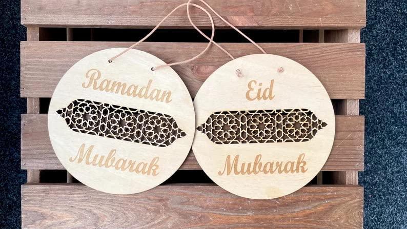 Haoser 2 Pices Mubarak Decoration- Wooden Ramadan Kareem Door Sign- Round, Door Hanging Sign Islam Mubarak Wood Wall Pendant for Muslim Home Room Happy Ramadan Mubarak Party Supplies - Haoser